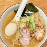 Menya Hidamari - 味玉和塩らぁ麺(950円)