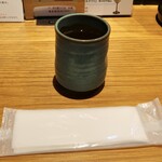 Kamono Suke - 冷たいお茶　＆　紙おしぼり
