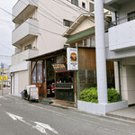 BURGERSHOP LAND - 店の外観