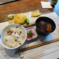 韻松亭 - 三の膳　揚げ物/豆ご飯/香の物/止め椀