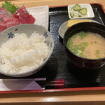 Shukou Kamehachi - ご飯、味噌汁も美味しい