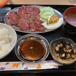 Yakiniku Sutorongu - 