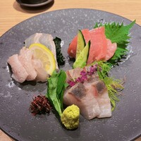 和食 いぶり別邸 有楽町店 - お刺身三点盛り　1500円