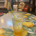 トラットリア ピッツェリア polipo - 自然派オレンジソーダ（¥550円）