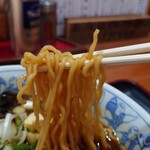 ひがしなか厨房 建蔵 - 中加水率ウェーブ麺