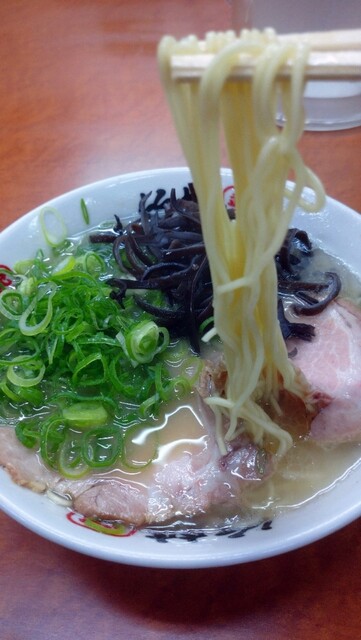 博多ラーメン 竹林 伊万里店 - 楠久/ラーメン | 食べログ
