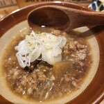 大衆酒場ナツメロ - とろとろ牛スジ煮　結構量がある。