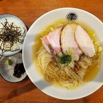 らぁ麺 とうひち - 料理全体