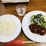 レストラン スズキ - ♪煮込みハンバーグ¥980