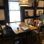 うなぎの 東海亭 - 1階テーブル席