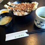 寿司のみうら - 穴子天丼 900円(税込)。