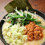 Ganso Menya Harajuku - さっぱりと食べられるのが魅力『とんこつみそラーメン』