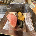 あかめ寿司 - トロ、ウニ
