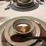 ラトリエ あべ - お魚(種類を失念…(>_<) )のコンソメsoup