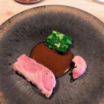 ACiD brianza - 紀州鴨。炭火焼きの鴨火入れちょうど良く美味。2つの部位いただけた喜び☆まったりコクと風味もあるソースと、このお皿では付け合せが超絶品!! すごくいいアクセントで全体より一層とても楽しめました(^^)/