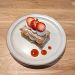 cafe choose + - 苺ミルフィーユ