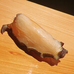 こま田 - 山口の鮑。蒸してから温め直して供します