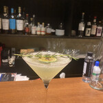 BAR 華 - スダチと黒胡椒とローズマリーのギムレット