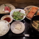 林栄門 - 2013.8）紅鮭焼き定食（１２５０円）