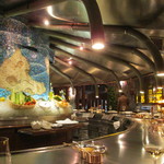 横浜うかい亭 - 半円形のカウンター席