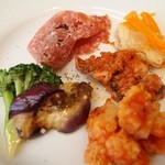 TRATTORIA AL SODO  - 贅沢ランチの前菜（カリフラワーのトマト煮、飯蛸、魚のエスカベッシュ、イタリアンサラミ、茄子）