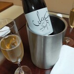 土湯別邸 里の湯 - 母の日にサービスして頂いたシャンパン（ノンアルコール）