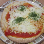 Saizeriya - バッファローモッツァレラのピザ（Wチーズ）