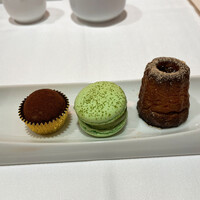 レストランひらまつ 博多 - 