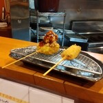 咲くや - あん肝ポン酢(左)。右は確かキス(魚)だったか…？