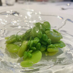 ウシマル - ❷ 空豆、スナップエンドウ、スナップエンドウのニョッキ、フェンネルのせ