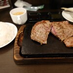 Yappari Suteki - ステーキ、ライス、スープのフォーメーション