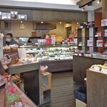 菓子工房 Shiga - カジュアルな店内