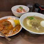 ヌードル＆スパイスカレー 今日の1番 - 