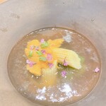 蕎麦割烹  倉田 - 噴火湾産 馬糞海胆の甘み、ヤングコーンの薫り、グリーンアスパラガスの薫り