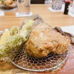 蕎麦割烹  倉田 - 後足の唐揚げ、タラの芽