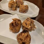 ウラニワ - 「中津唐揚(3ヶ)」580円、「宇佐唐揚(3ヶ)」580円