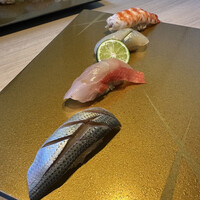 梅田 鮨 よこ田 - 