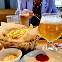 THE WHARF HOUSE YAMASHITA KOEN - 20230511瀬谷の小麦L500ml1,200円・フレンチフライ580円