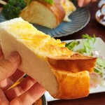 サンフラワー - トーストは分厚ければ分厚いほど美味しいな～(๑❛ڡ❛๑)ｳﾏｲｯ!!
