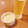 itariambaruwaintoawanomisesanjuusan - シードルとお通しの茶碗蒸し(エビ入り)