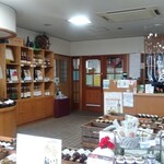 信濃ワイン ワイナリー売店 - 店内のワイン