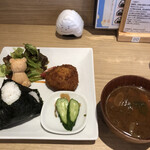 Omusubi Kafe Nikori - 