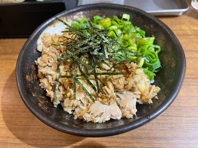 油そば でら盛＋焼豚丼』by rei_nt : 歌志軒 金山地下店 (カジケン