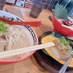 とんこつ愛があふれてる ラーメン とりこ - 