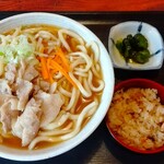 Kinetsuki Udon - 肉うどん（大）600円、まぜごはん少し100円分