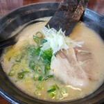 久留米ラーメン 三代目よかろうもん - 