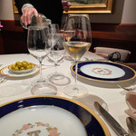 アピシウス - ペリエ・ジュエ・ベルエポックとノンアルコールのデュク・ドゥ・モンターニュ・ロゼ