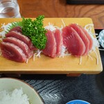 魚吉食堂 - カツオ刺身定食 1,200円 ♪