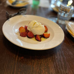 カンティーナ カーリカ・リ - モッツァレラといちご