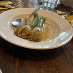 カンティーナ カーリカ・リ - 天然マダイを詰めた花ズッキーニのストゥファート